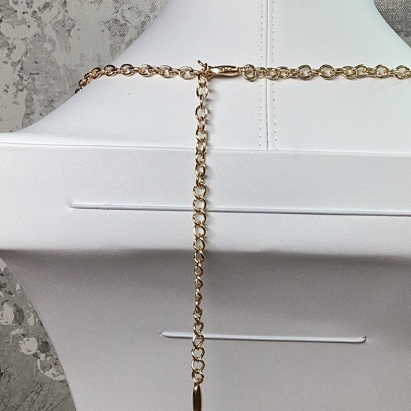 Bling Necklace and Earrings Set Bundle with Tiny Cream Colored Flowers - Picture 5 of 6